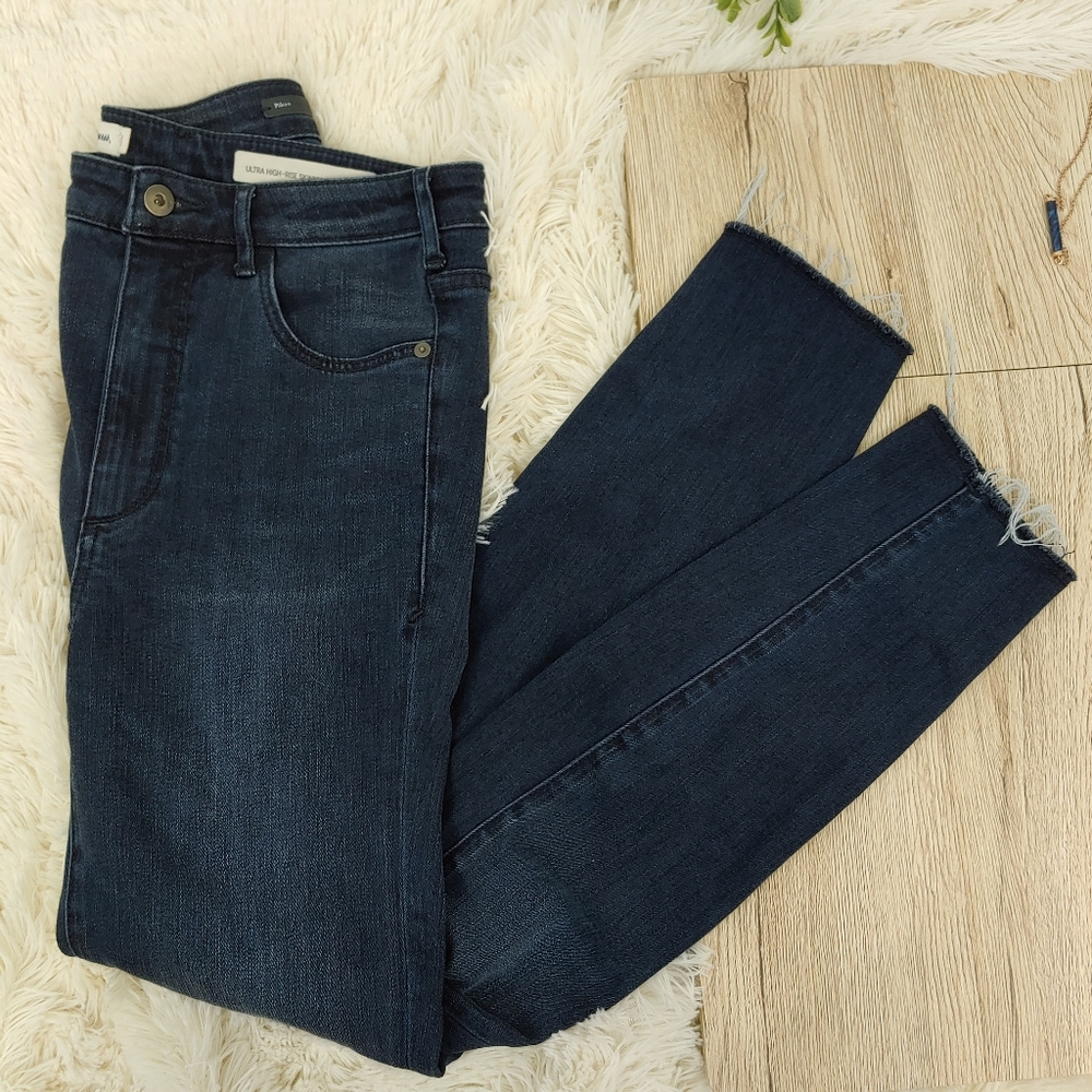 Anthropologie Pilcro High-Rise Jeans Frayed Hem - Picture 2 of 7